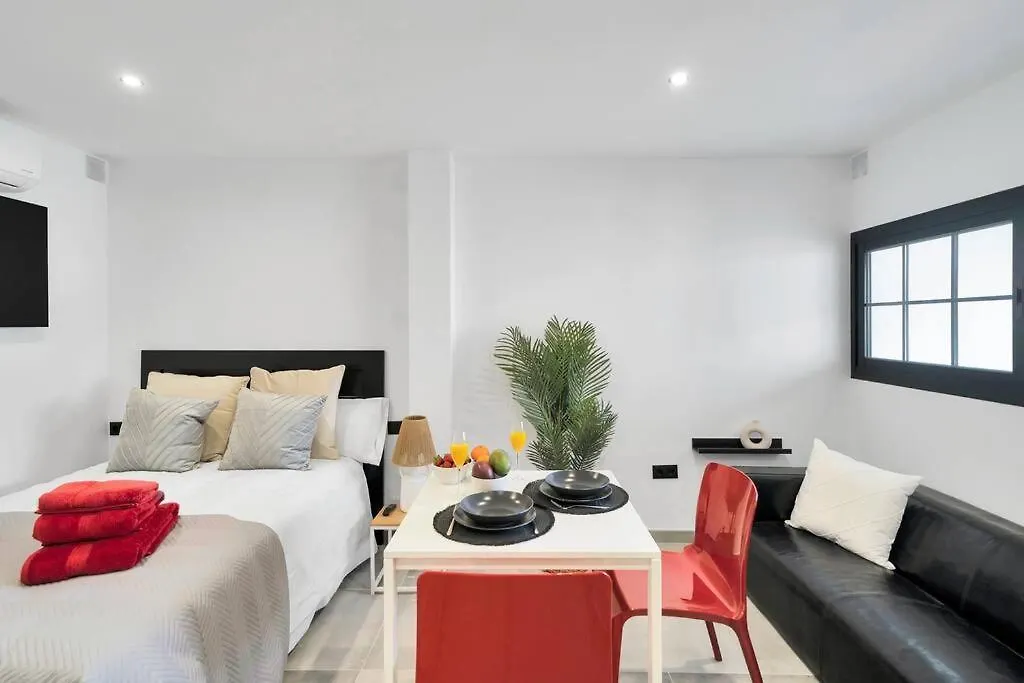 Moderno Estudio Con Wifi En Marbella Este - Vistamar 16 Estudio